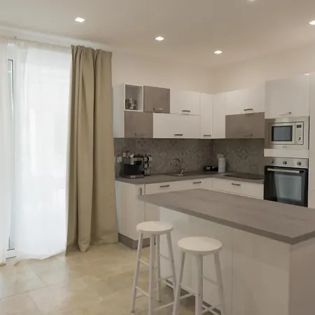 Dei Monti With Exclusive Pool チステルニーノ