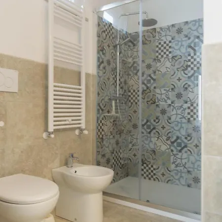 ヴィラ Dei Monti With Exclusive Pool チステルニーノ