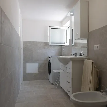 Dei Monti With Exclusive Pool ヴィラ