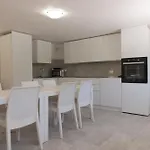 Dei Monti With Exclusive Pool *