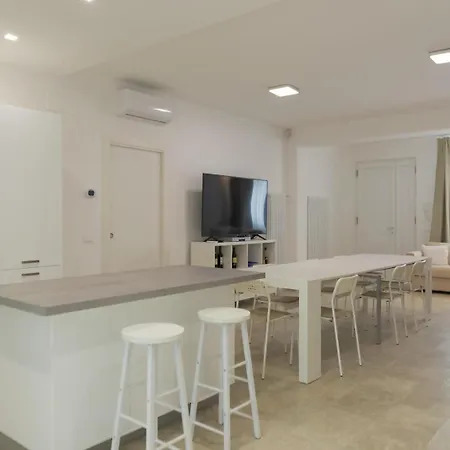 Вилла Dei Monti With Exclusive Pool