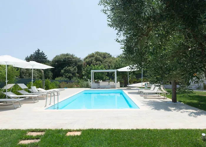 וילה Dei Monti With Exclusive Pool *