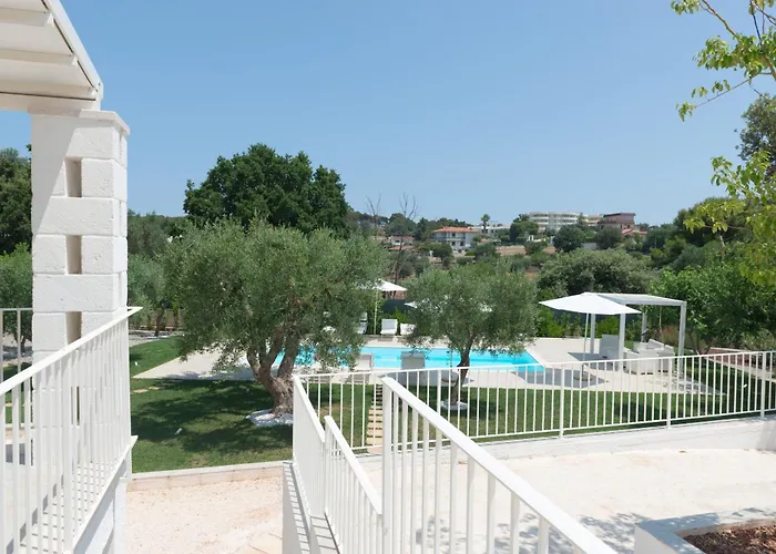 Dei Monti With Exclusive Pool וילה *